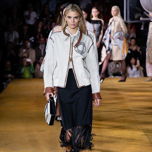 Что означает углеродная нейтральность Gucci и Burberry