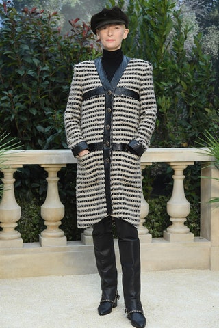 Тильда Суинтон вnbspChanel передnbspпоказом Chanel Couture весналето 2019nbspв Париже.