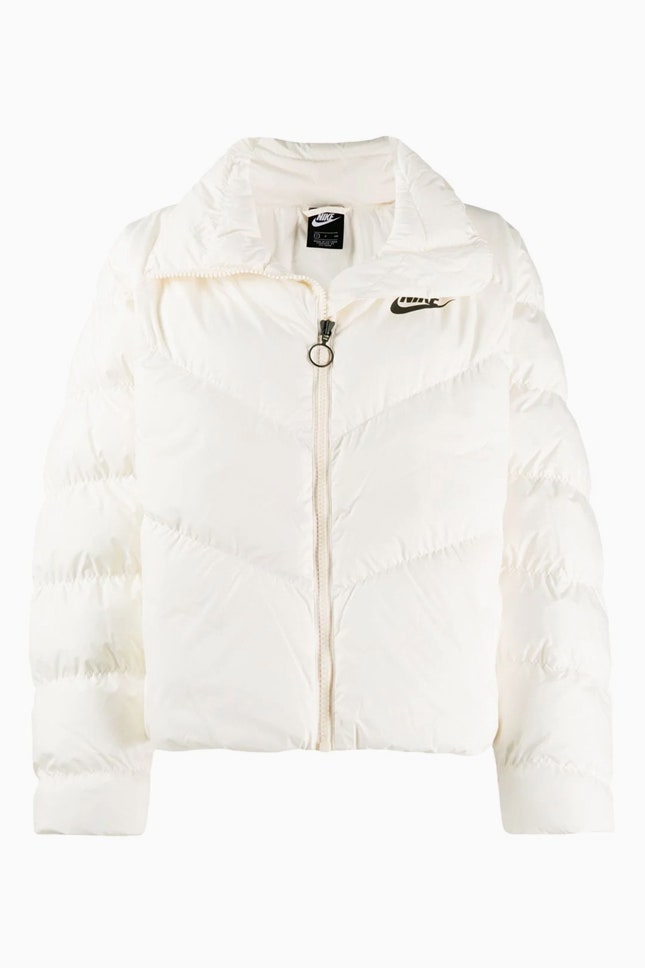 Nike 10323 рубля farfetch.com