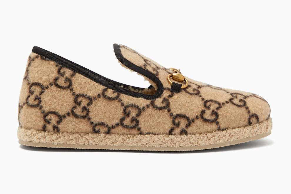 Gucci 48900 рублей tsum.ru