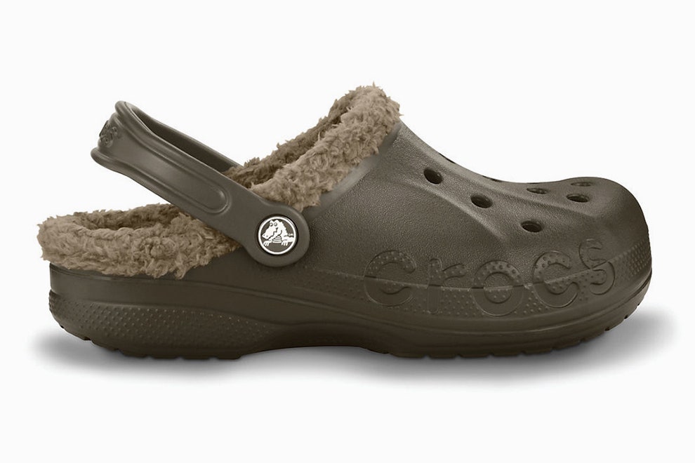 Crocs 3299 рублей crocs.ru