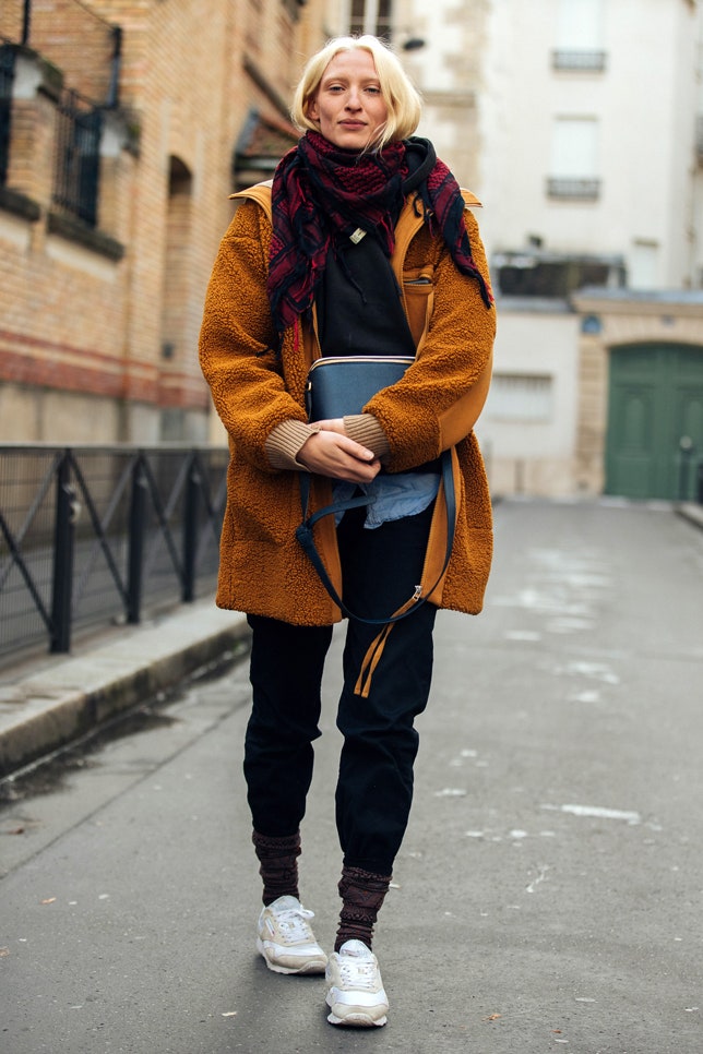 Дубленкаовечка — незаменимая вещь для модницы этой зимой