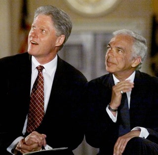 Билл Клинтон иnbspРальф Лорен вnbspНациональном музее американской истории вnbspВашингтоне 1998nbspгод.