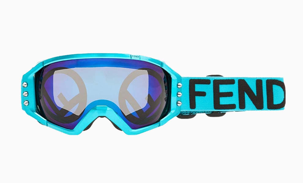 Лыжная маска Fendi Eyewear 28300 рублей farfetch.com