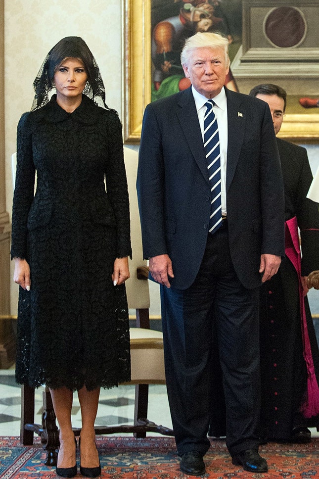 Мелания Трамп в Dolce amp Gabbana и Дональд Трамп 2017