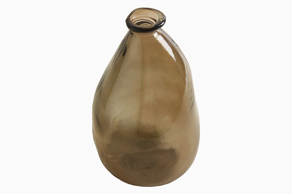 Декоративная бутылка из переработанного стекла Zara Home 2999 рублей zarahome.com