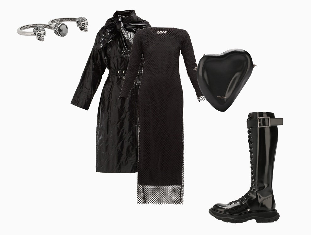 Кольцо Alexander McQueen 15400 рублей tsum.ru пальто 2 Moncler 1952 132030 рублей matchesfashion.com платье...