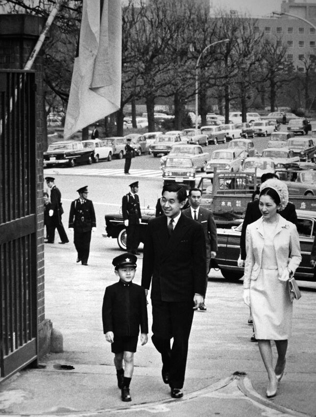 Принц Нарухито принц Акихито и принцесса Митико 1966