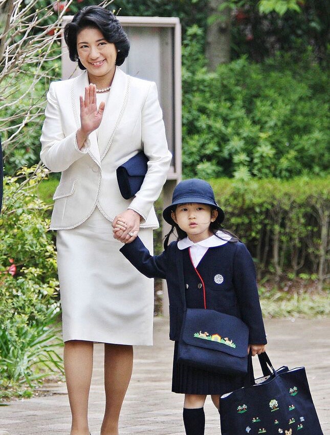 Принцесса Масако и принцесса Айко 2006