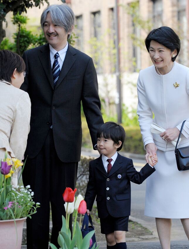 Принц Акисино принц Хисахито и Кико принцесса Акисино 2010