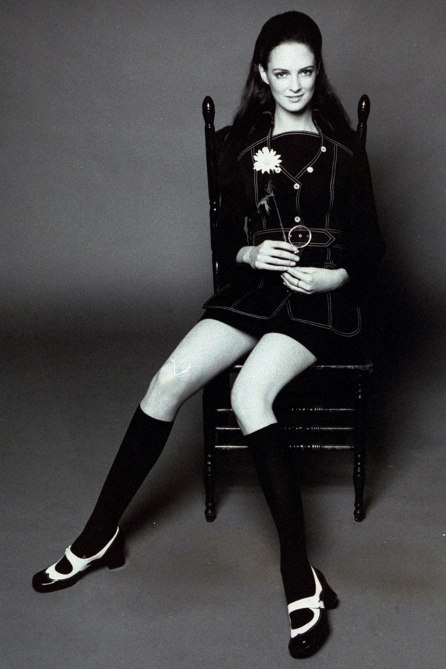 Туфли «Мэри Джейн» на устойчивом но необычном каблуке — самое модное решение для вечеринок в стиле 1960х