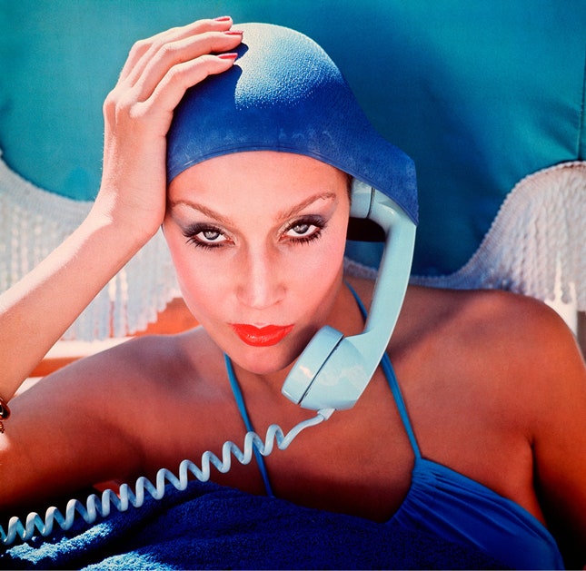 Джерри Холл на обложке Vogue UK 1975