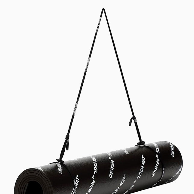 Off-White выпустили черный коврик для йоги
