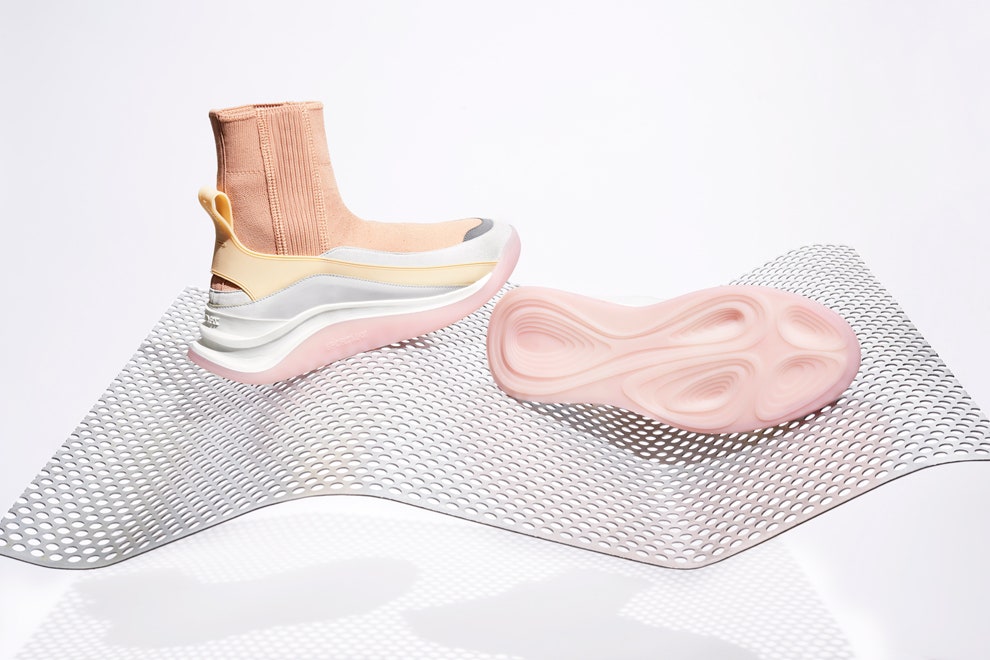 Трехмерные кроссовки Sportmax — созданы для активных романтиков