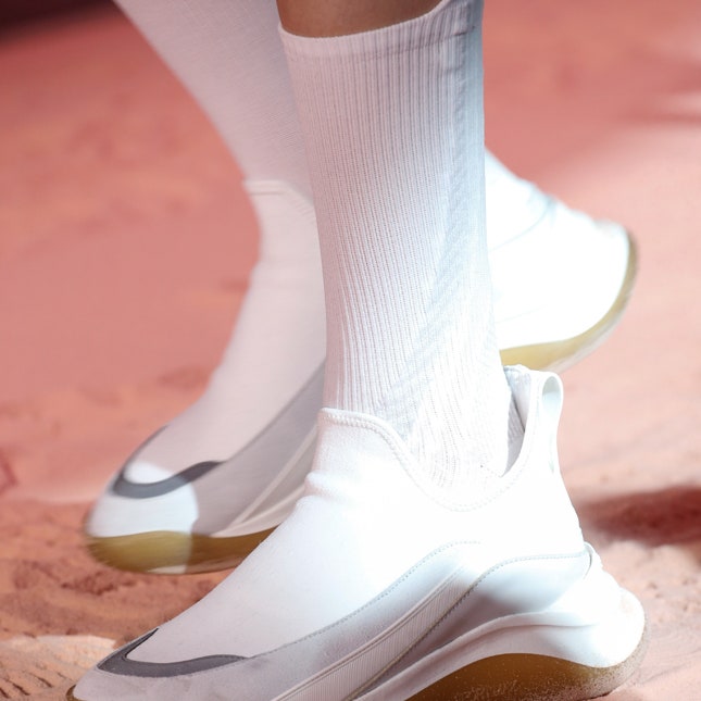 Трехмерные кроссовки Sportmax &- созданы для активных романтиков