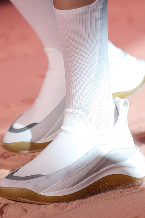Трехмерные кроссовки Sportmax — созданы для активных романтиков