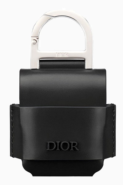 Вещь дня кожаный чехол Dior для AirPods