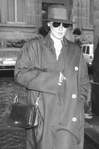 1983.