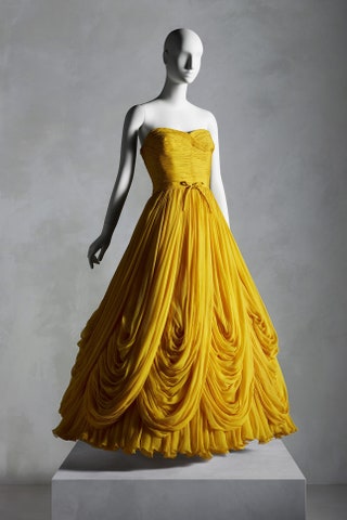 Вечернее платье авторства Жана Дессе осеньзима 19531954.