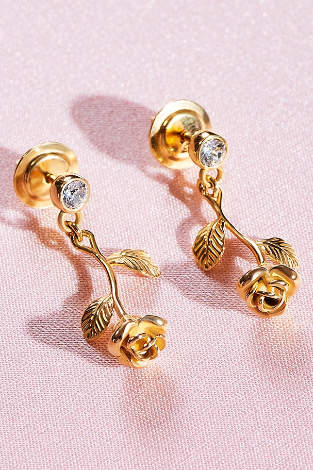Prada выпустили первую коллекцию украшений из золота