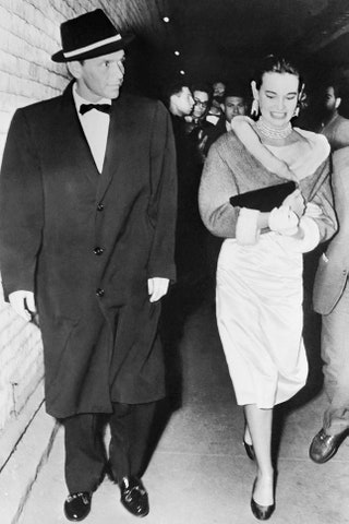 С Фрэнком Синатрой 1954.