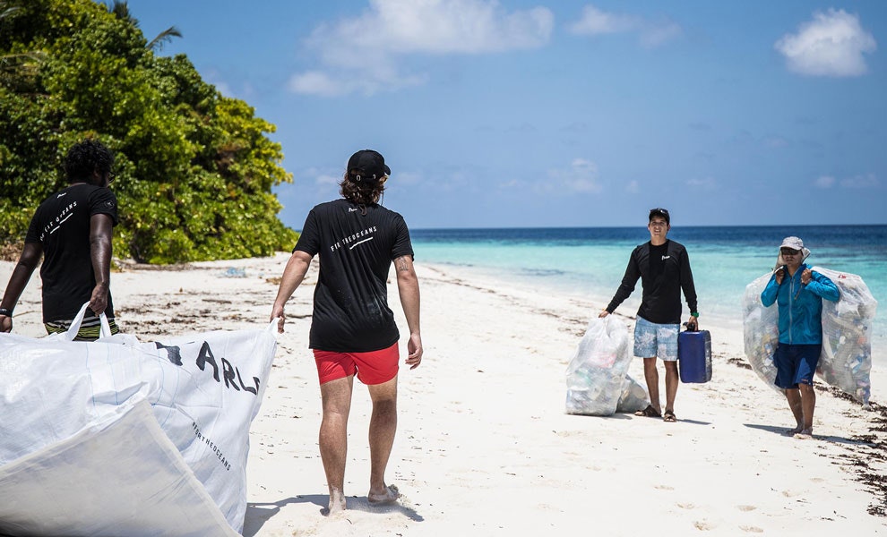 Волонтеры Parley for the Oceans на Мальдивах 2017