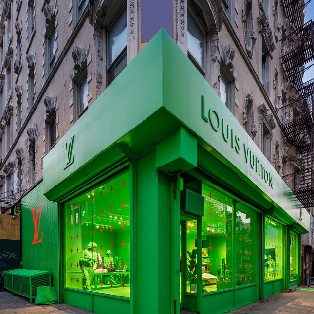 Собираем ярко-зеленый интерьер, как в поп-ап-бутике Louis Vuitton