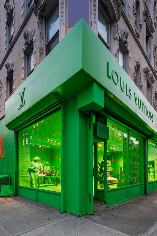 Собираем яркозеленый интерьер как в попапбутике Louis Vuitton