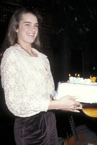 Брук Шилдс на дне рождения актера Робби Бенсона в НьюЙорке 1980.