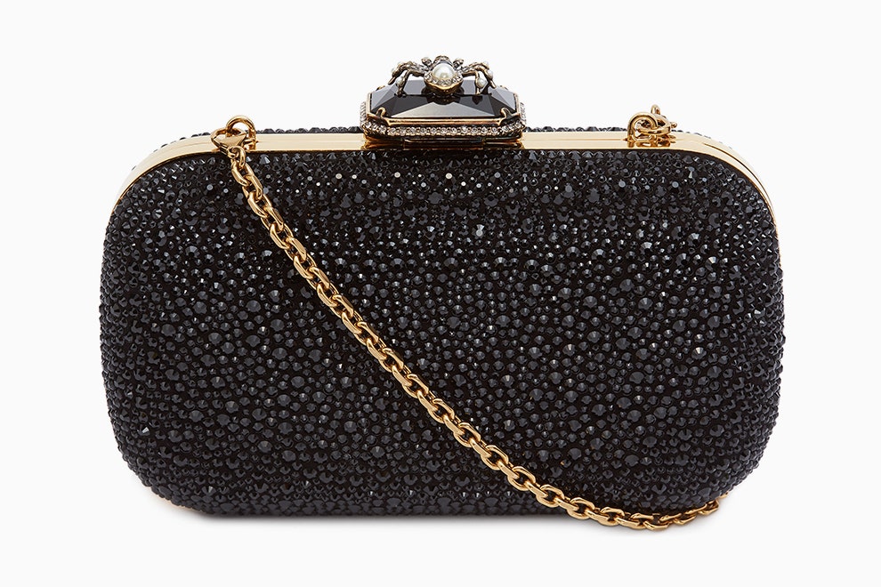Alexander McQueen 215500 рублей бутик Alexander McQueen в Третьяковском проезде