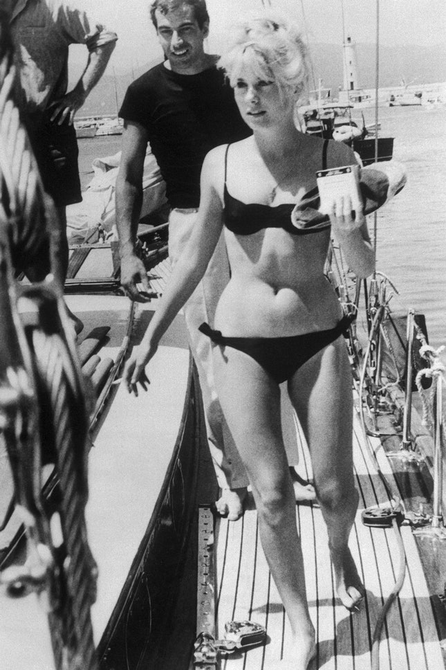 Катрин Денев с женихом Роже Вадимом 1960е