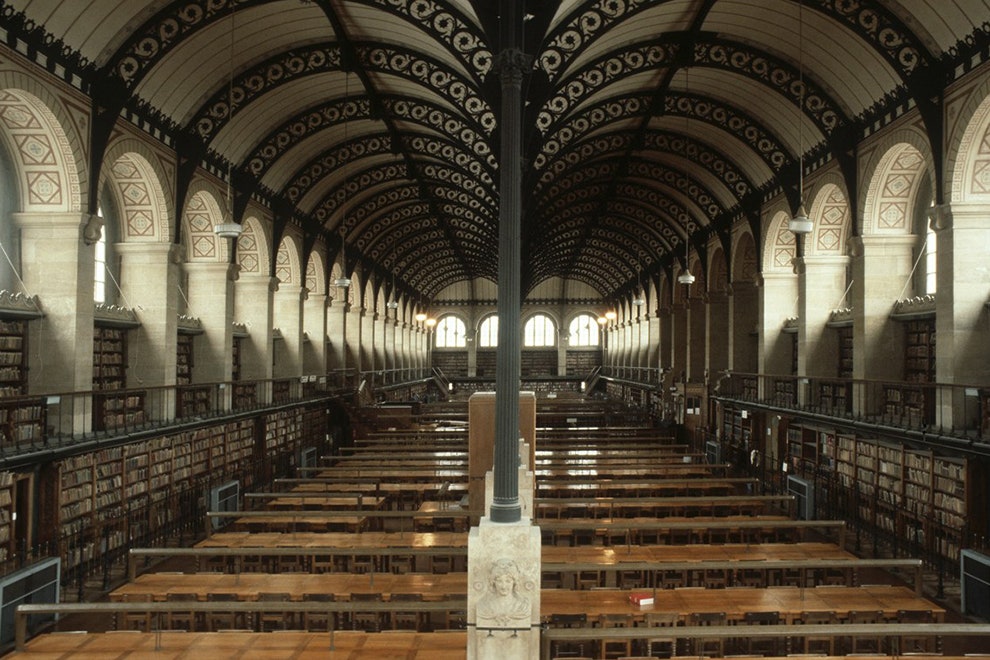Библиотека Святой Женевьевы 10 Place du Panthon. Открыта в 1851 году