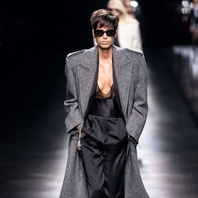 Вещь дня: шинель Saint Laurent
