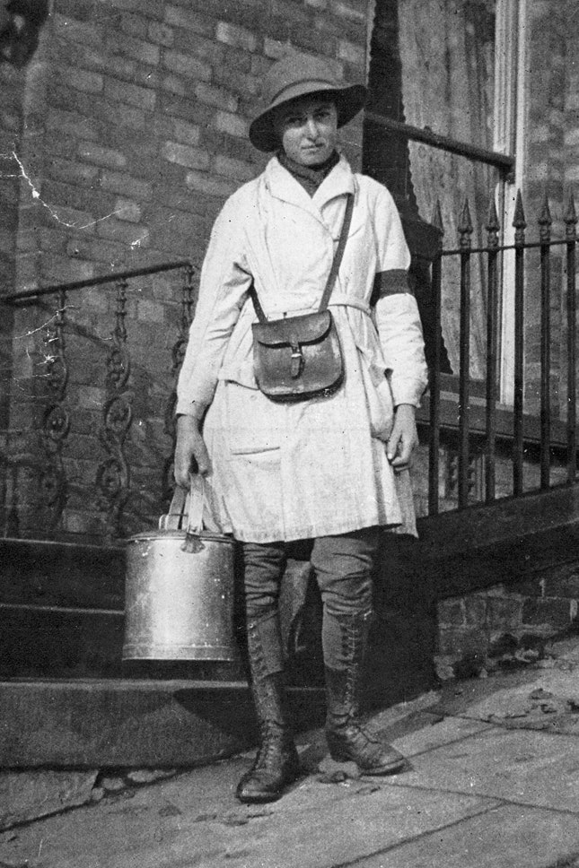 Молочница 1917