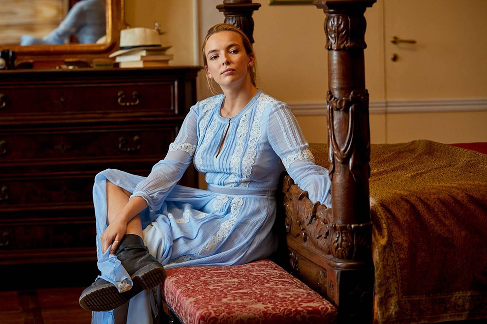 Джоди Комер в Burberry в сериале «Убивая Еву» 2018