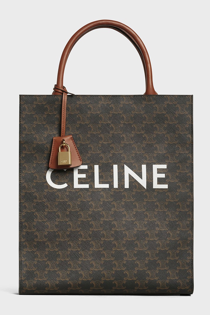 Celine выпустят новую линию сумок Triomphe Canvas Series