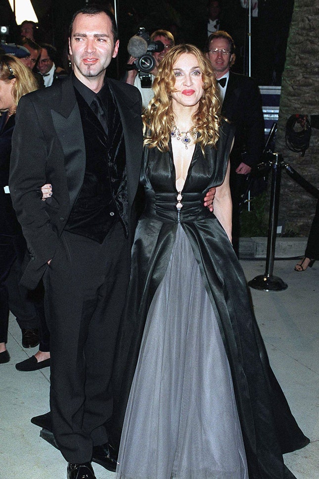 Кристофер Чикконе и Мадонна на постоскаровской вечеринке Vanity Fair 1998