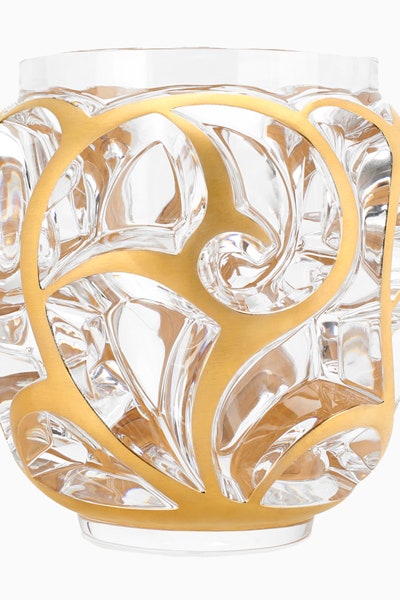 Lalique создали вазу специально для России