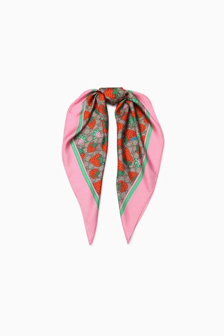 Gucci 34700nbspрублей tsum.ru.