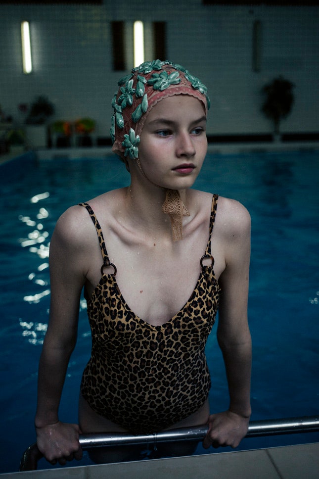 Turkina Faso. Портрет Алисы для итальянского Vogue представленный на выставке Best of portraits by Vogue Italia