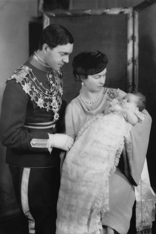 Принц Швеции Густав Адольф иnbspпринцесса Сибилла сnbspдочерью принцессой Маргаритой 1935.