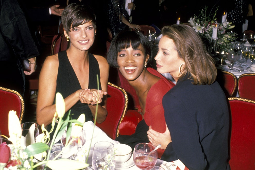 Линда Евангелиста Наоми Кэмпбелл и Кристи Тарлингтон на галавечере Fashion Group International Night of Stars 1989