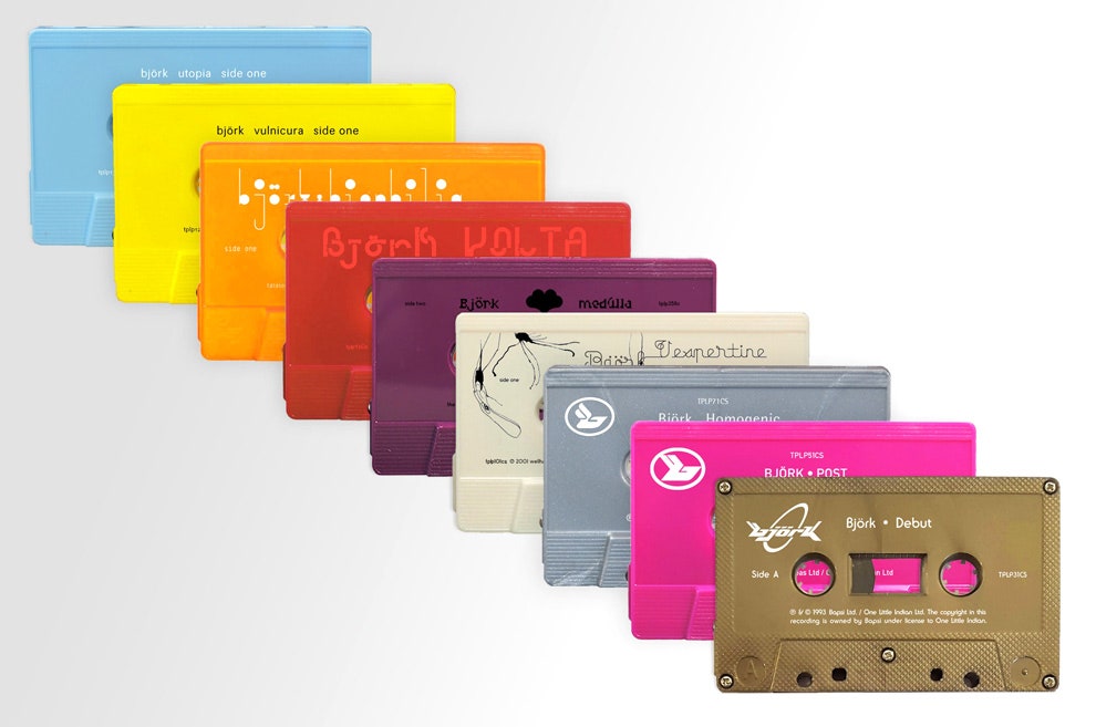 Бьорк выпустила кассеты 9 альбомов вышли лимитированным тиражом