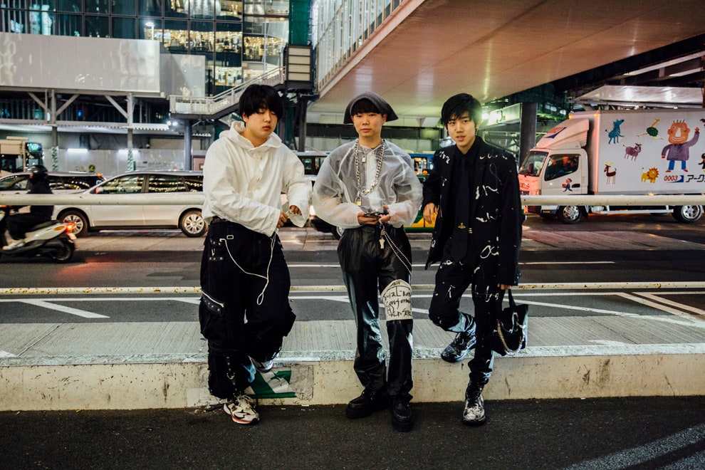 Уличная мода стильные женские образы  фото на Неделе моды в Токио