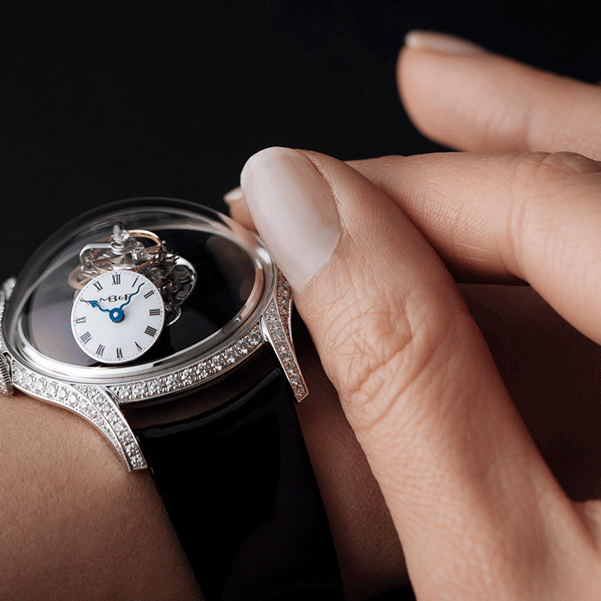 Свершилось: новые драгоценные часы MB&F