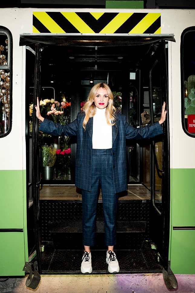 Елена Лесс в L'Enigme на церемонии GQ «100 самых стильных» в Москве