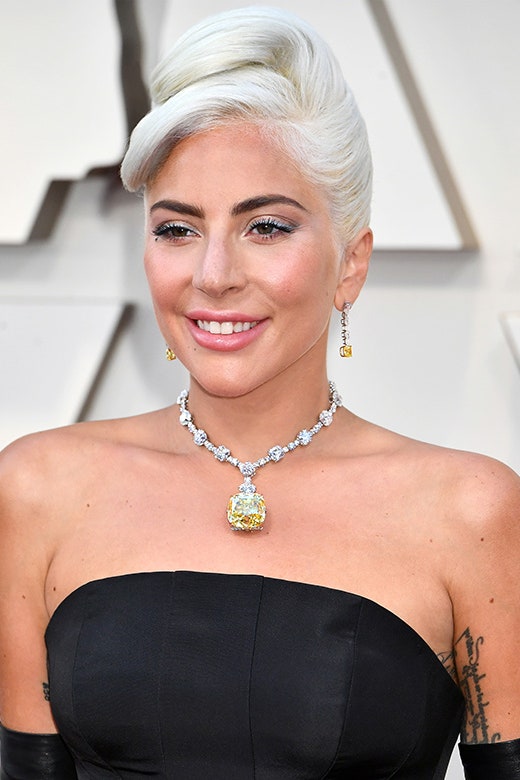 Леди Гага в колье с желтым бриллиантом «Тиффани» фото с «Оскара» 2019
