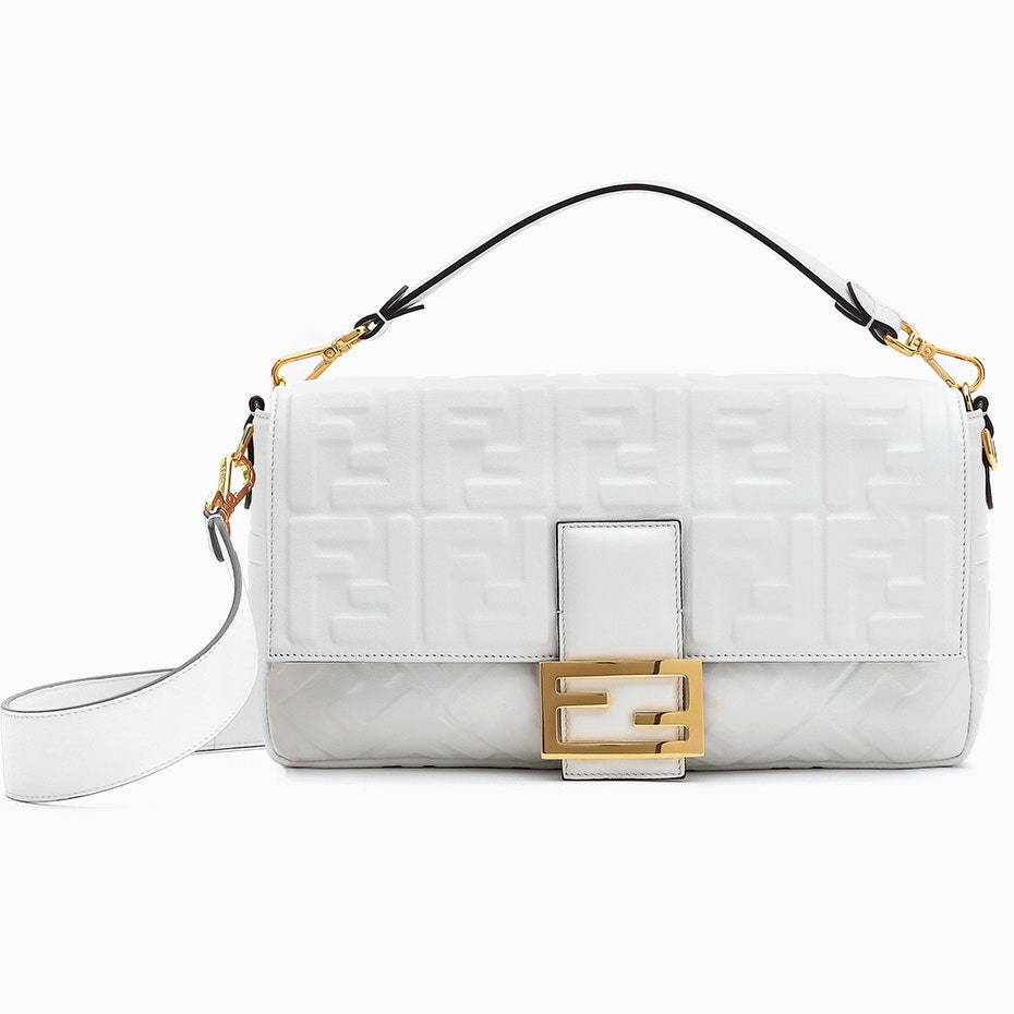 Fendi перевыпускают легендарную сумку Baguette