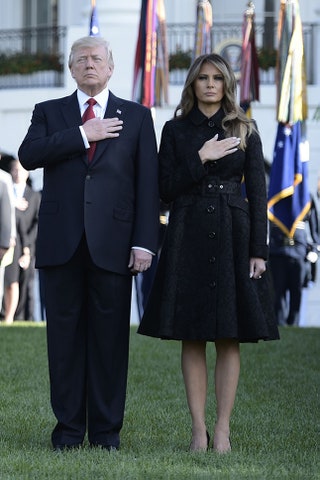 Дональд и Мелания Трамп на траурной церемонии в память о 911 в Вашингтоне 2017.