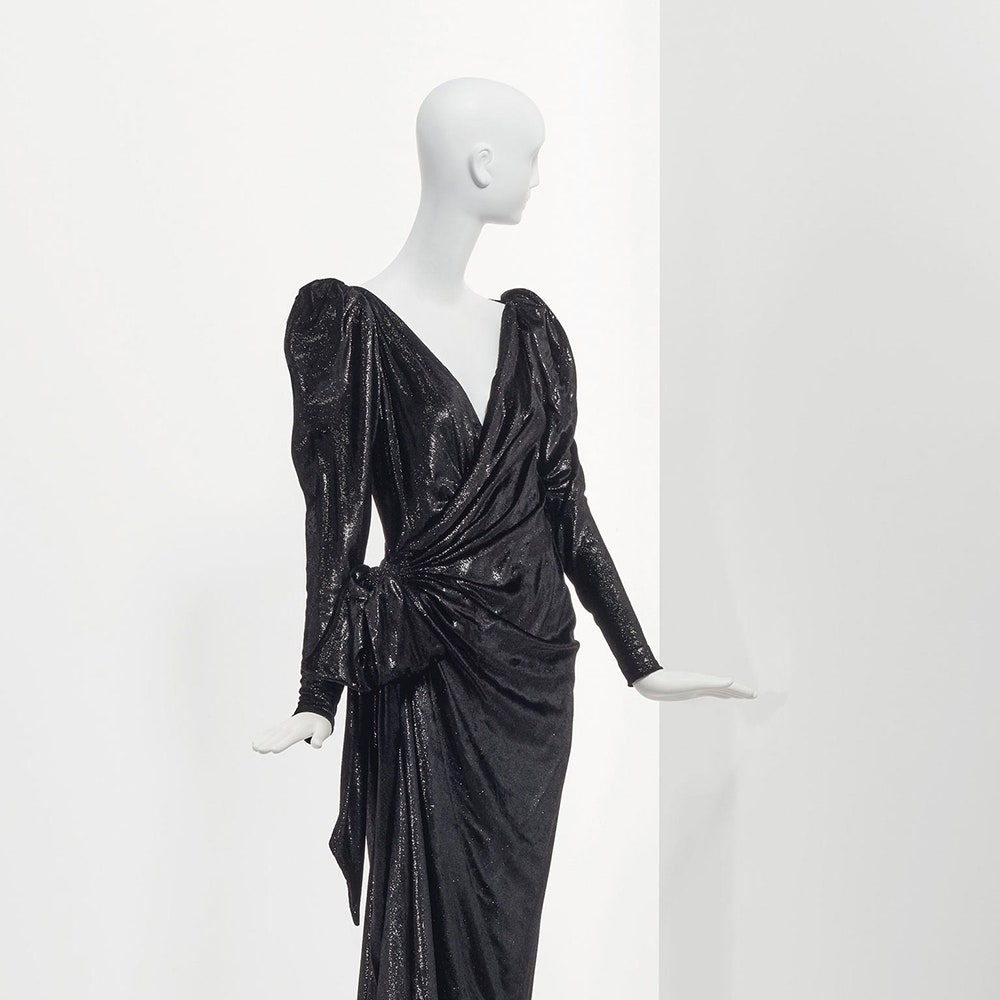 Кутюрные платья Yves Saint Laurent из гардероба Катрин Денев могут стать вашими